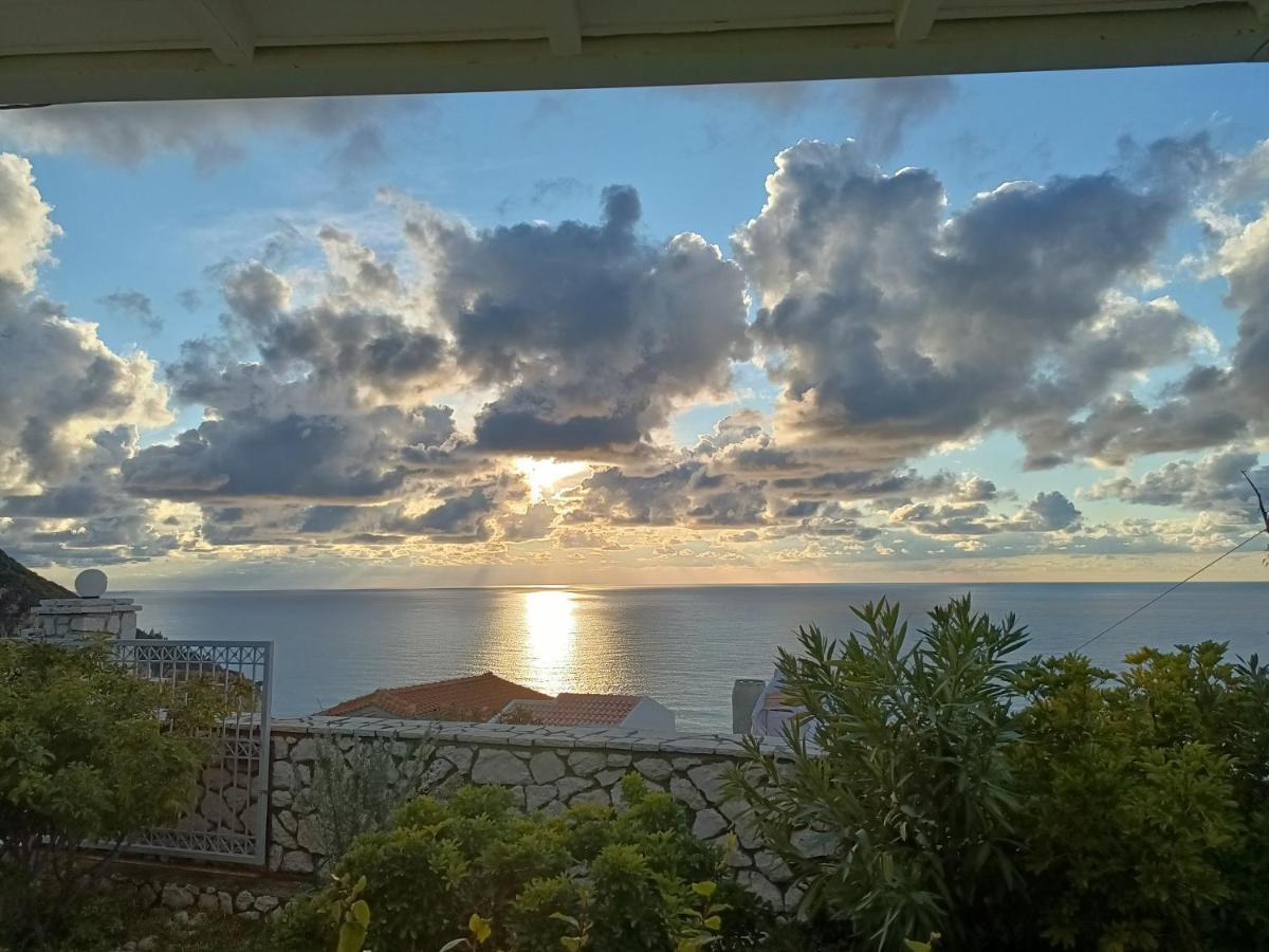 Deep Blue Villa Áyios Nikítas Eksteriør billede